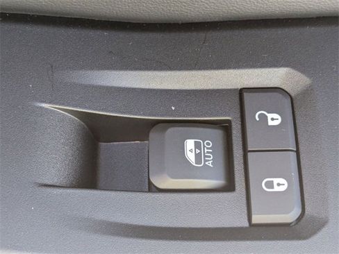 New 2025 Jeep Grand Cherokee Laredo image 38