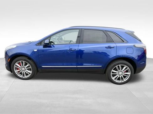 Used 2025 Cadillac XT5 Sportv w/ Technology Package AWD/4WD image 4