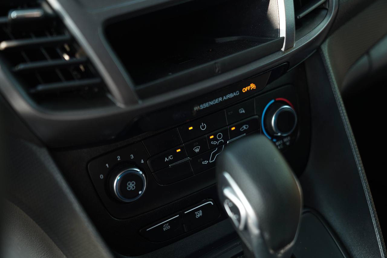 Used 2022 Ford Transit Connect XLT FWD image 31