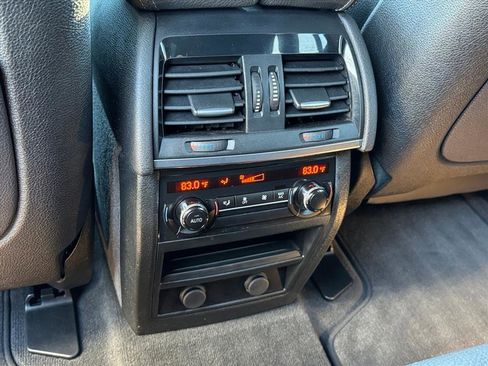 Used 2017 BMW X5 xDrive50i image 11