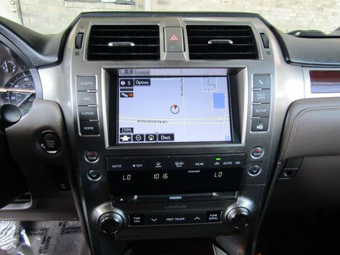 Used 2017 Lexus GX 460 Premium w/ Premium Package AWD/4WD image 21