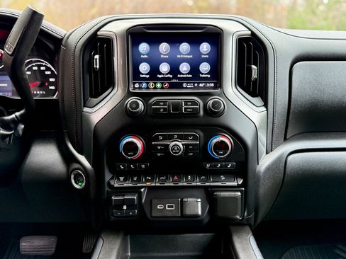 Used 2022 Chevrolet Silverado 2500 LTZ w/ LTZ Plus Package image 21