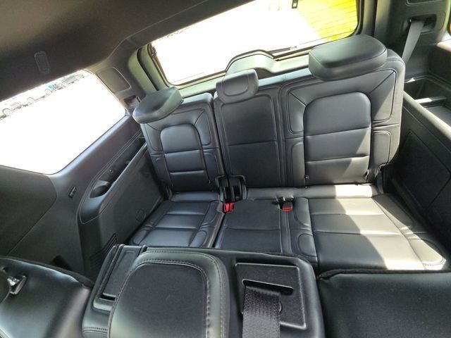 Used 2024 Lincoln Navigator Reserve AWD/4WD image 9