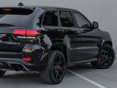 Used 2020 Jeep Grand Cherokee SRT AWD/4WD image 14