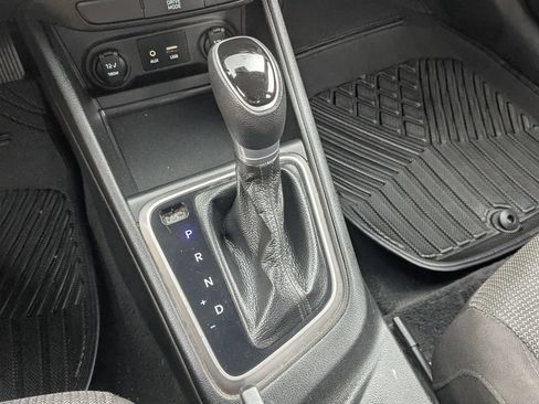 Used 2019 Hyundai Accent SE FWD image 19