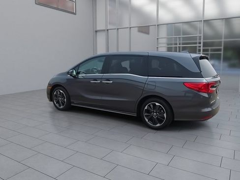 Used 2024 Honda Odyssey Elite image 6