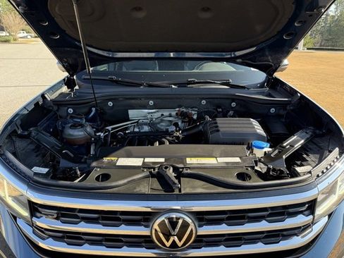 Used 2021 Volkswagen Atlas Cross Sport SEL Premium image 32