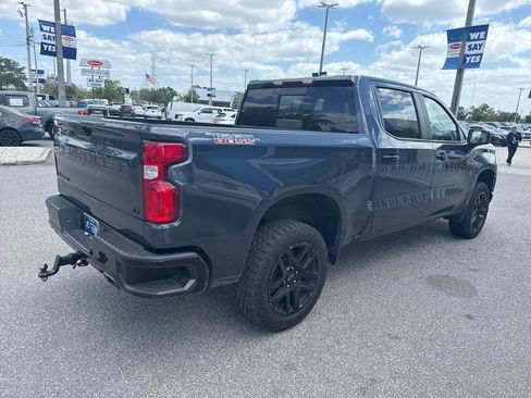 Used 2021 Chevrolet Silverado 1500 LT Trail Boss w/ Convenience Package II image 6