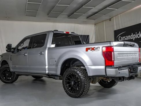 Used 2022 Ford F250 Platinum w/ FX4 Off-Road Package AWD/4WD image 10