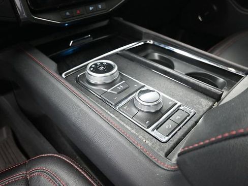 Used 2024 Ford Expedition Limited AWD/4WD image 29