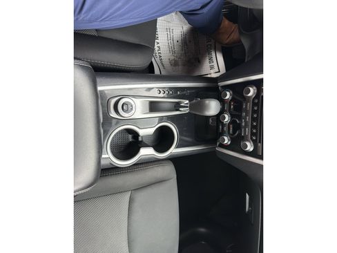 Used 2020 Nissan Pathfinder S AWD/4WD image 16