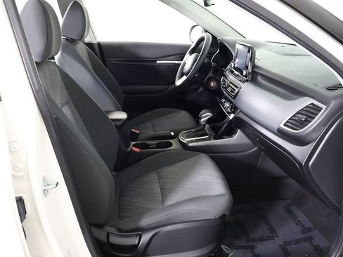 Used 2023 Kia Seltos LX image 27