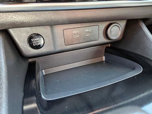 Used 2025 Nissan Rogue SV AWD/4WD image 31