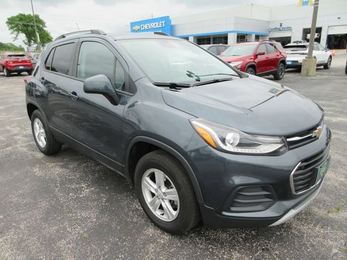 Certified 2021 Chevrolet Trax LT AWD/4WD image 7