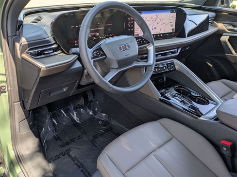 New 2025 Audi Q5 Premium image 8