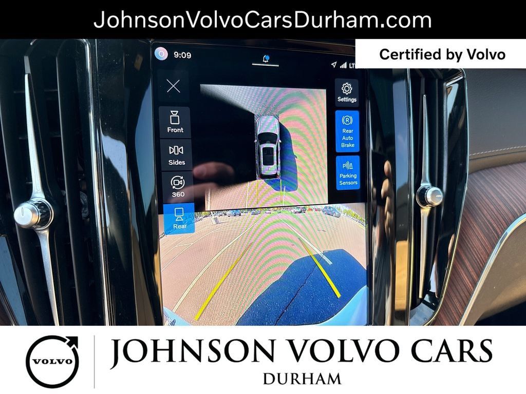 Certified 2024 Volvo XC60 B5 Ultimate AWD/4WD image 26