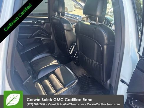 Used 2017 Porsche Cayenne S AWD/4WD image 34