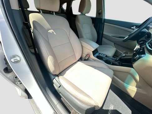 Used 2019 Hyundai Tucson SE AWD/4WD image 28