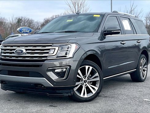 Used 2021 Ford Expedition Limited image 3