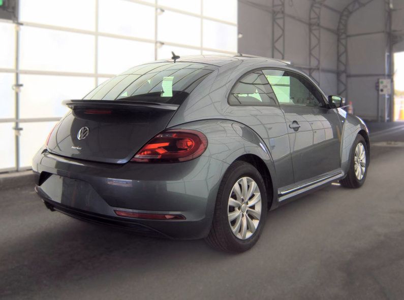 Used 2019 Volkswagen Beetle 2.0T S FWD image 3