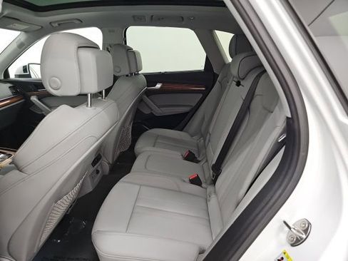 Used 2022 Audi Q5 e Prestige image 29