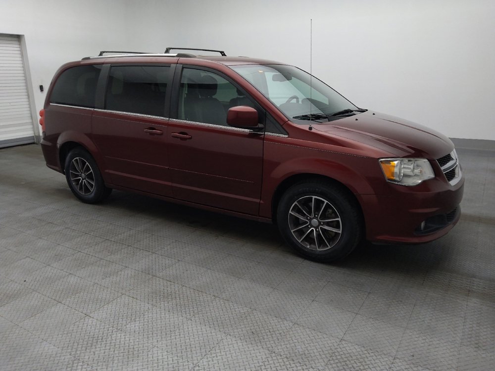 Used 2017 Dodge Grand Caravan SXT FWD image 11