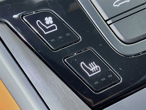 Certified 2026 Porsche 911 Carrera GTS image 23