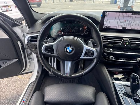 Used 2023 BMW 540i w/ M Sport Package RWD image 19
