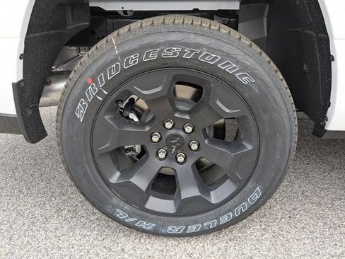 New 2026 RAM 1500 Express AWD/4WD image 6