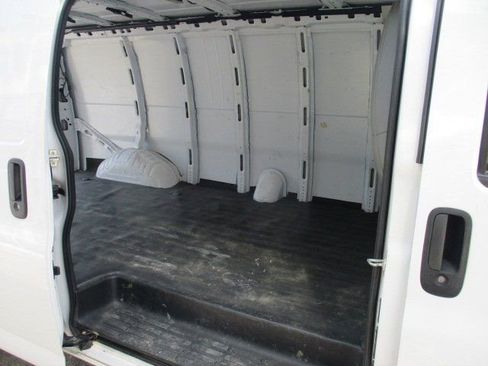 Used 2023 GMC Savana 2500 Work Van w/ Driver Convenience Package image 4