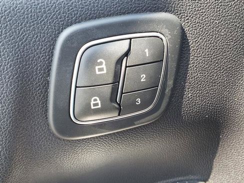 Used 2021 Ford Escape SEL w/ Technology Package image 21