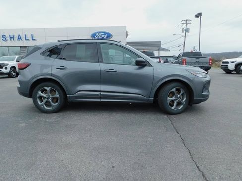 Used 2023 Ford Escape ST-Line image 10
