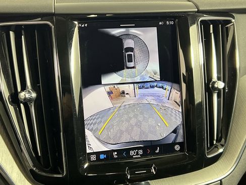 Certified 2025 Volvo XC60 B5 Plus image 23