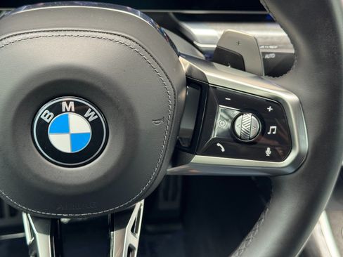 Used 2023 BMW 760i xDrive AWD/4WD image 24