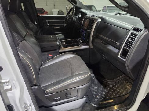 Used 2016 RAM 3500 Laramie Longhorn AWD/4WD image 37