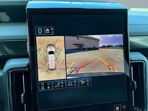 New 2026 GMC Yukon XL AT4 w/ AT4 Premium Package AWD/4WD image 23