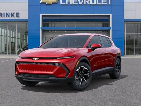 New 2026 Chevrolet Equinox EV LT image 6