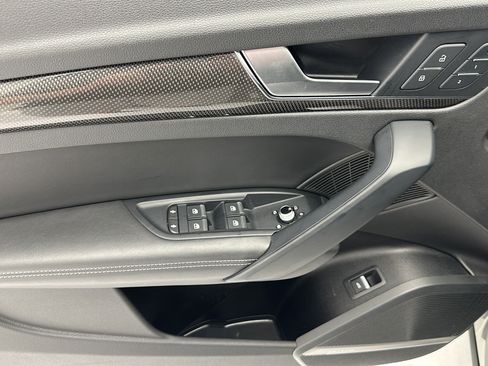 Used 2019 Audi SQ5 Prestige w/ Prestige Package AWD/4WD image 14