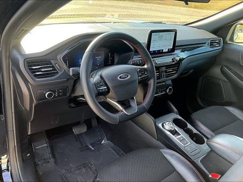 Used 2025 Ford Escape ST-Line image 13