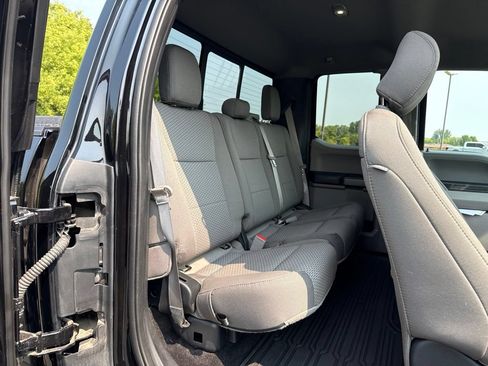 Used 2020 Ford F150 XLT w/ Equipment Group 302A Luxury AWD/4WD image 13