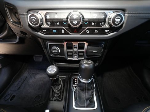 Used 2024 Jeep Wrangler Sahara w/ Technology Group image 18