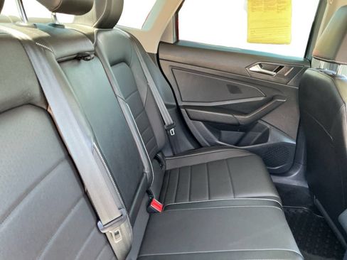 Used 2023 Volkswagen Jetta SE FWD image 20