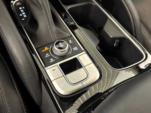 Used 2022 Kia Telluride SX image 26