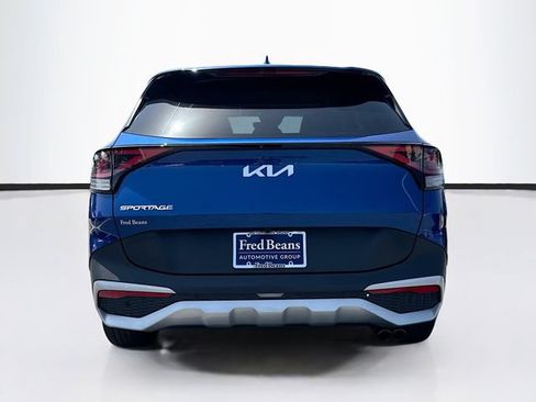 Used 2024 Kia Sportage EX FWD image 6