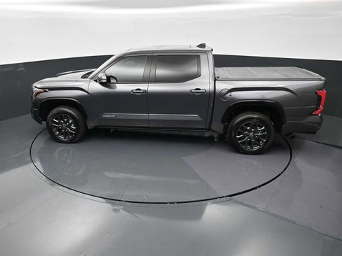Used 2025 Toyota Tundra Platinum AWD/4WD image 25