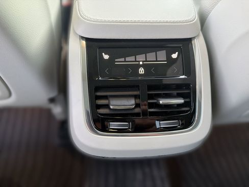 Used 2023 Volvo XC90 B6 Plus w/ Protection Package Premier image 28