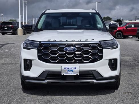 Used 2026 Ford Explorer Platinum w/ LUX Leather Package AWD/4WD image 2