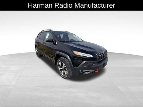 Used 2015 Jeep Cherokee Trailhawk image 5