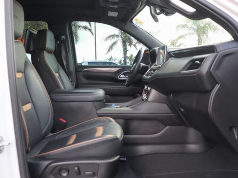Used 2021 GMC Yukon XL AT4 w/ AT4 Premium Plus Package AWD/4WD image 41