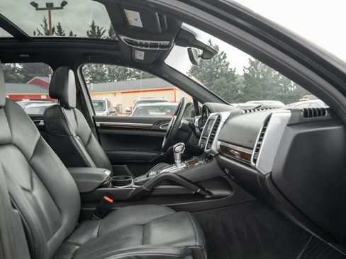 Used 2012 Porsche Cayenne S AWD/4WD image 13